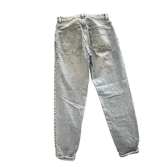 Zara Women Distressed Jeans Tapered Leg, Barrel. Size: 0 - Picture 3 of 7